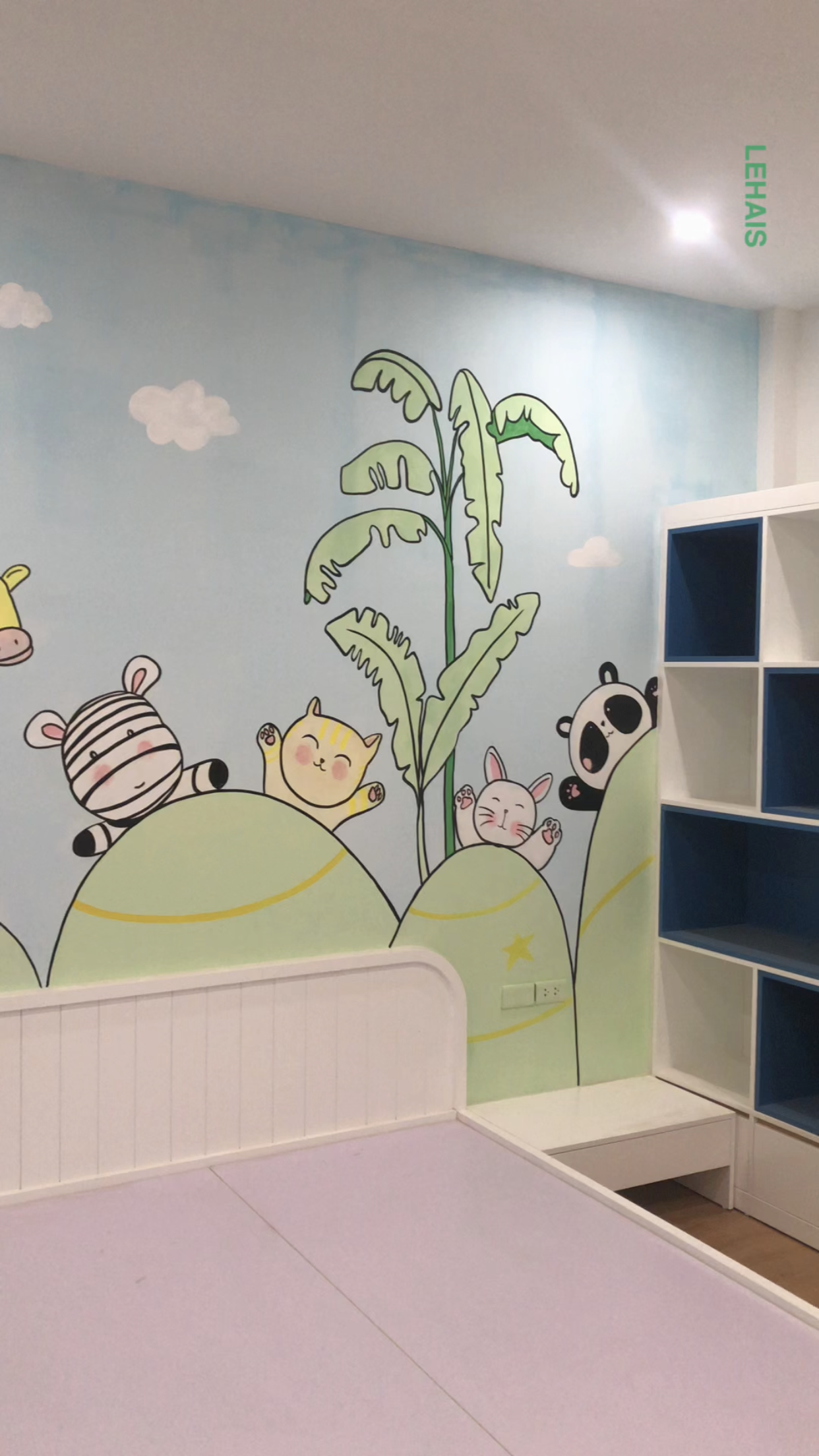 Drawing interior decoration of baby's room 1