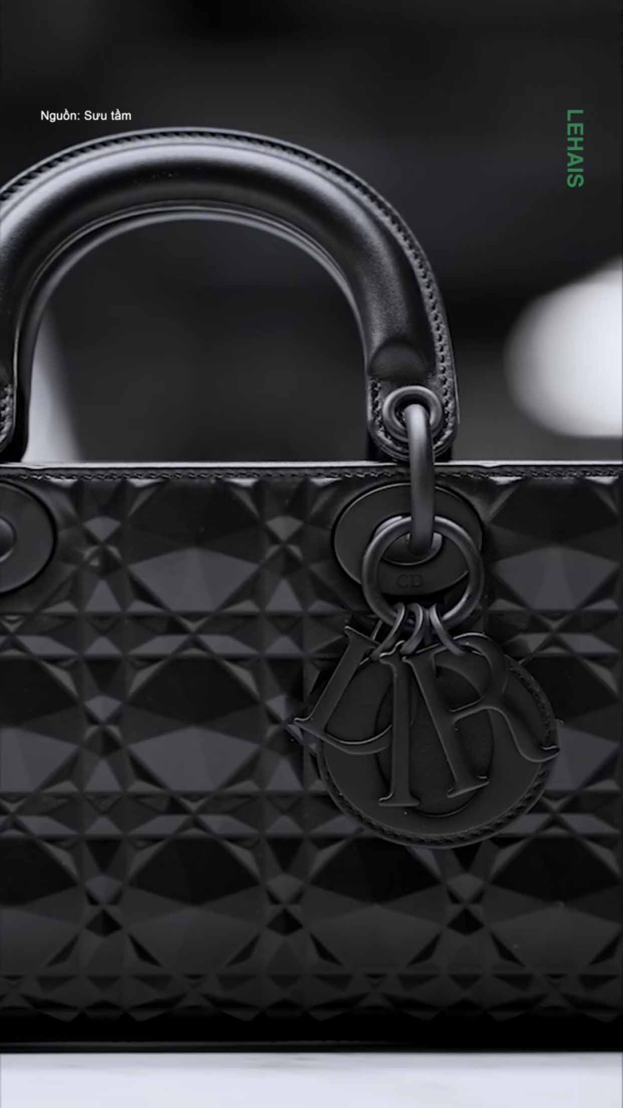 How are designer handbags made? 3