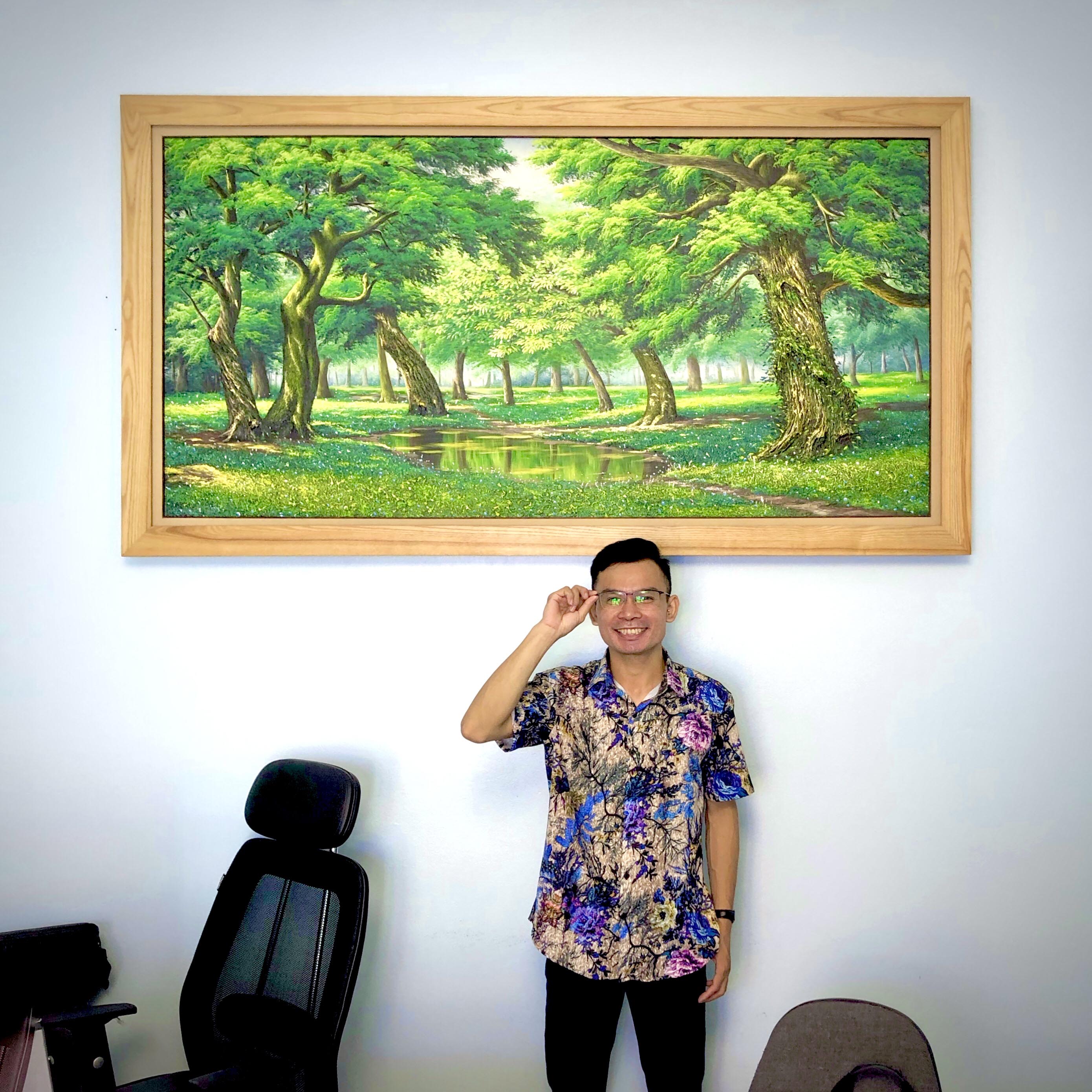 Lắp đặt bức tranh sơn dầu phong cảnh nước ngoài cho khách hàng tại Trung Kính, Hà Nội 2