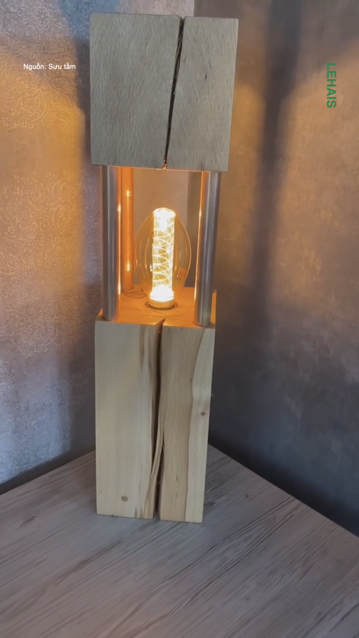 Đèn ngủ được làm thủ công từ thân gỗ